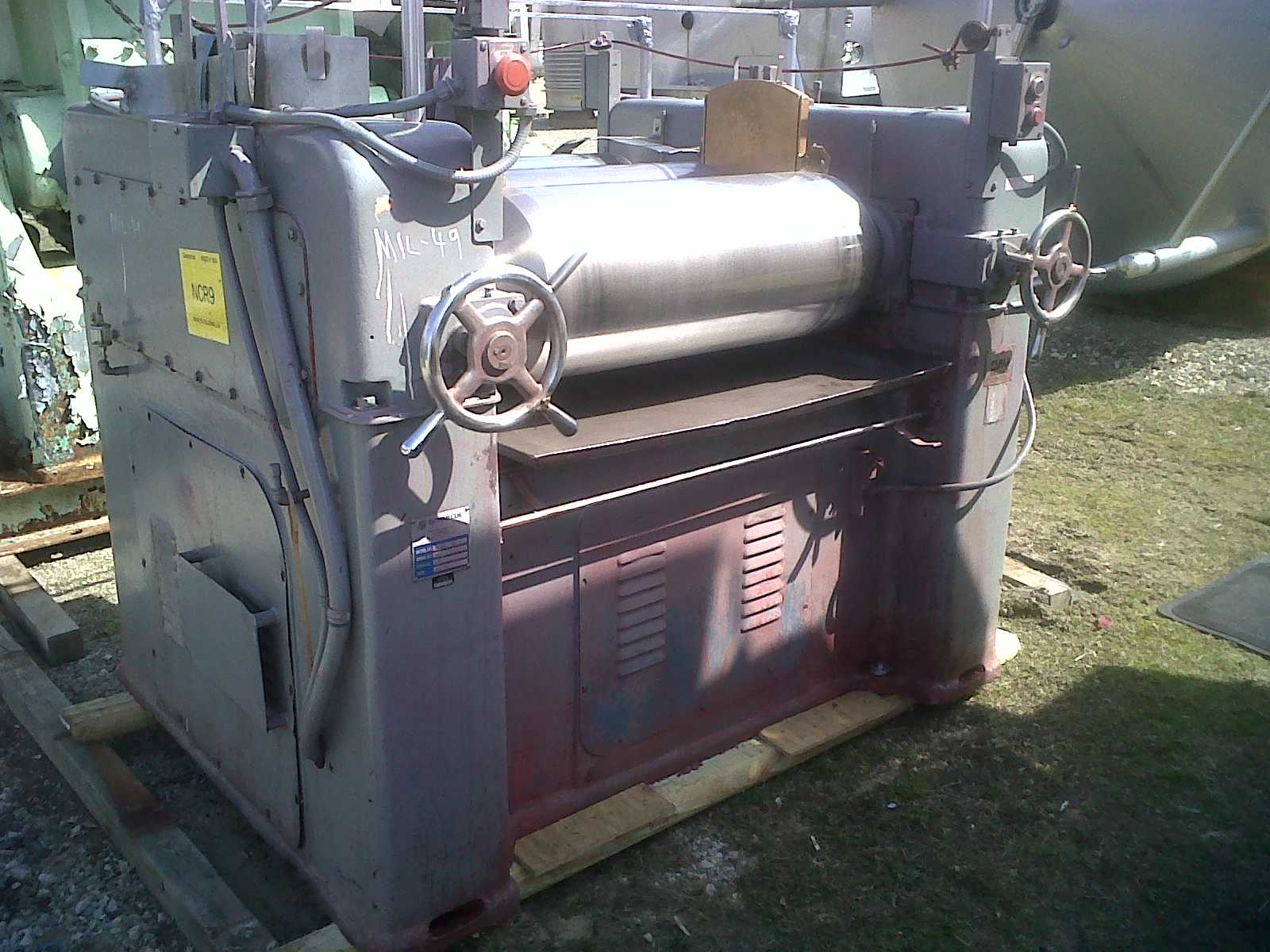 ***SOLD*** used JH DAY 3 Roll Mill. 12